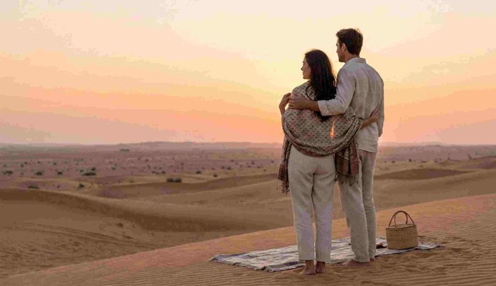 Celebrate Love with an Anniversary & Honeymoon Dune Dinner in Abu Dhabi