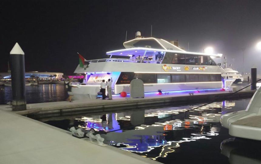 Luxury Yacht Dinner Cruise Abu Dhabi