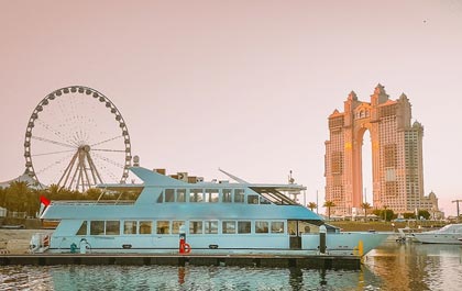 Luxury Yacht Dinner Cruise Abu Dhabi