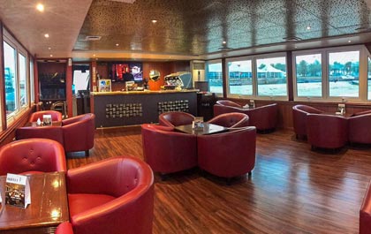 Luxury Yacht Dinner Cruise Abu Dhabi